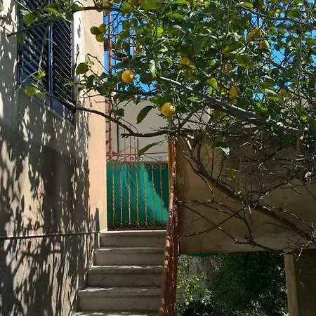 Villa Banny A Stone's Throw From The Town Center *